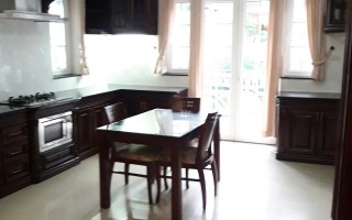 Bán căn hộ dịch vụ khu 216 Nguyễn Văn Hưởng, 400m2