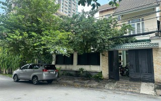 Biệt thự 215C3 Nguyễn Văn Hưởng, Thảo Điền - 379